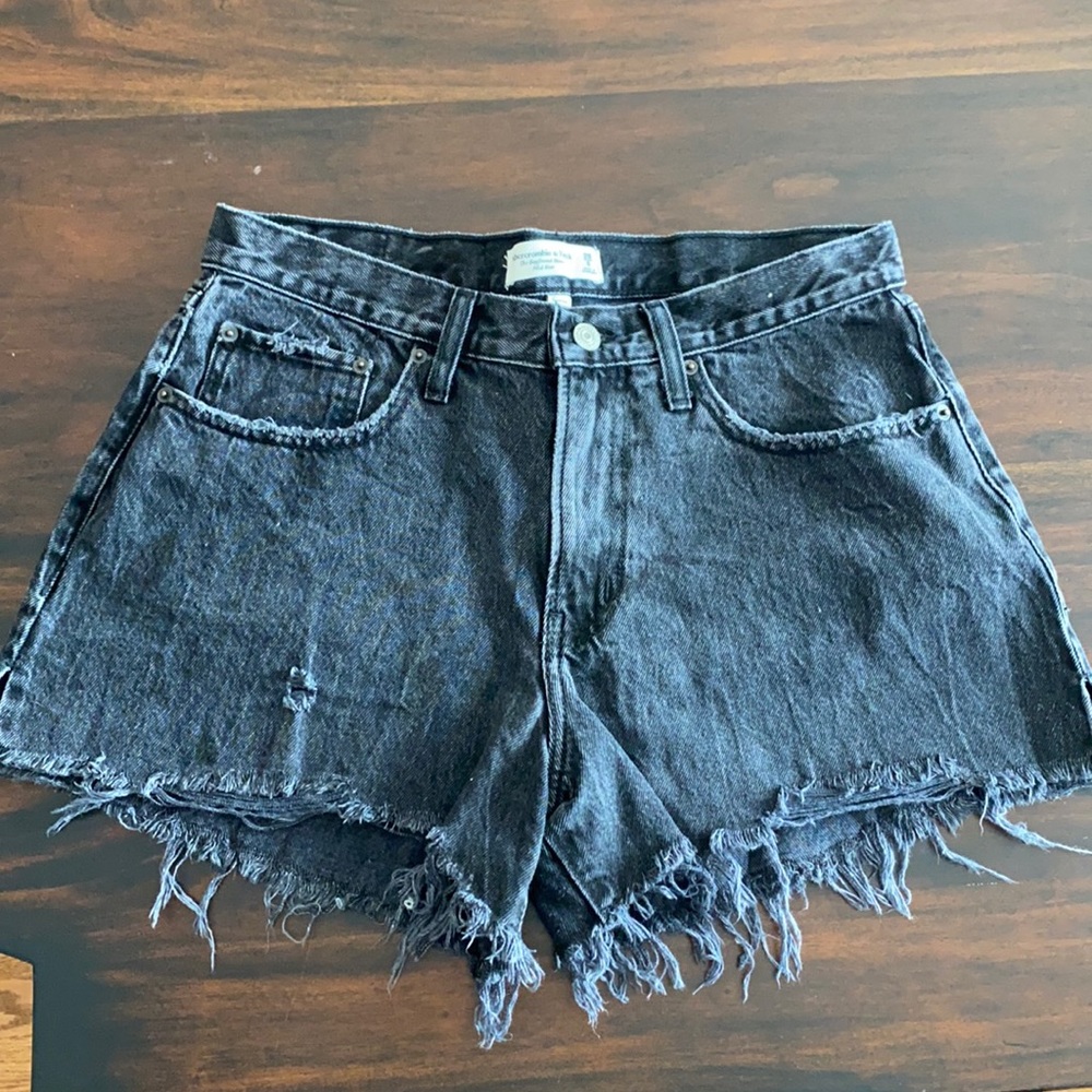 Abercrombie Curve Love Boyfriend Short